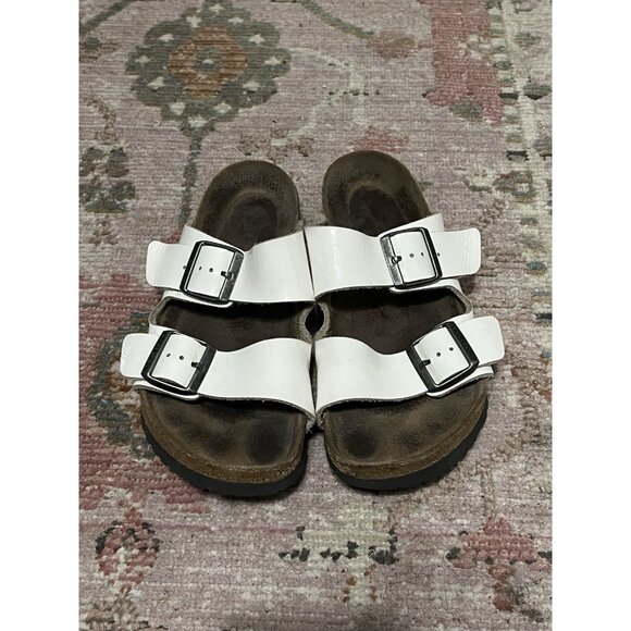 White Patent Leather Arizona Birkenstocks Size 37 EU 6 US Wide - Picture 1 of 12